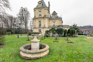  Propri�t�/ch�teau � vendre 15 + pi�ces 750 m�