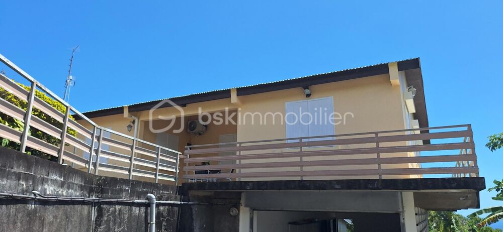 Maison Vue Mer à Sainte-Suzanne  Calme, Espace, Jardin & Proximité des Axes !