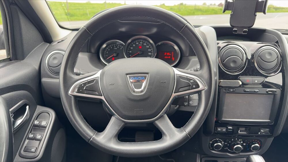 Duster 1.5 Blue dCi 110 4x2 EDC6 Black Touch 2018 occasion 76230 Isneauville