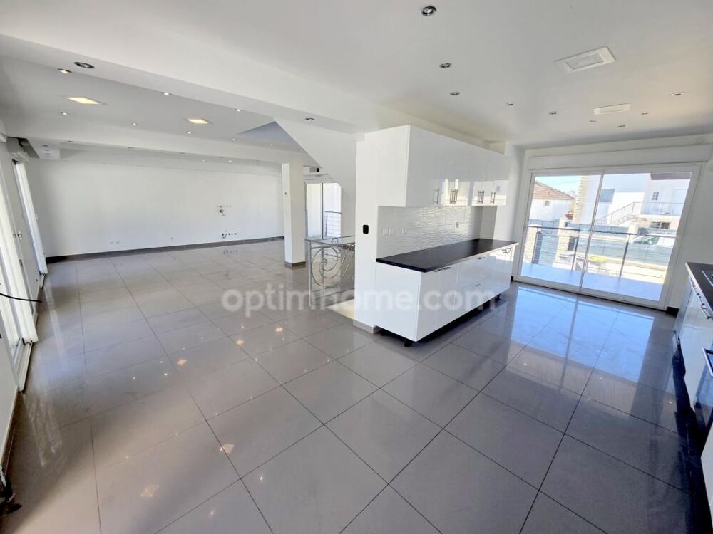 Vente Maison Sarcelles Village - Maison Contemporaine d'Exception - 204 m2 - 9 pièces / 5 Chambres - Prestations Haut de Gamme - Piscine et G Sarcelles