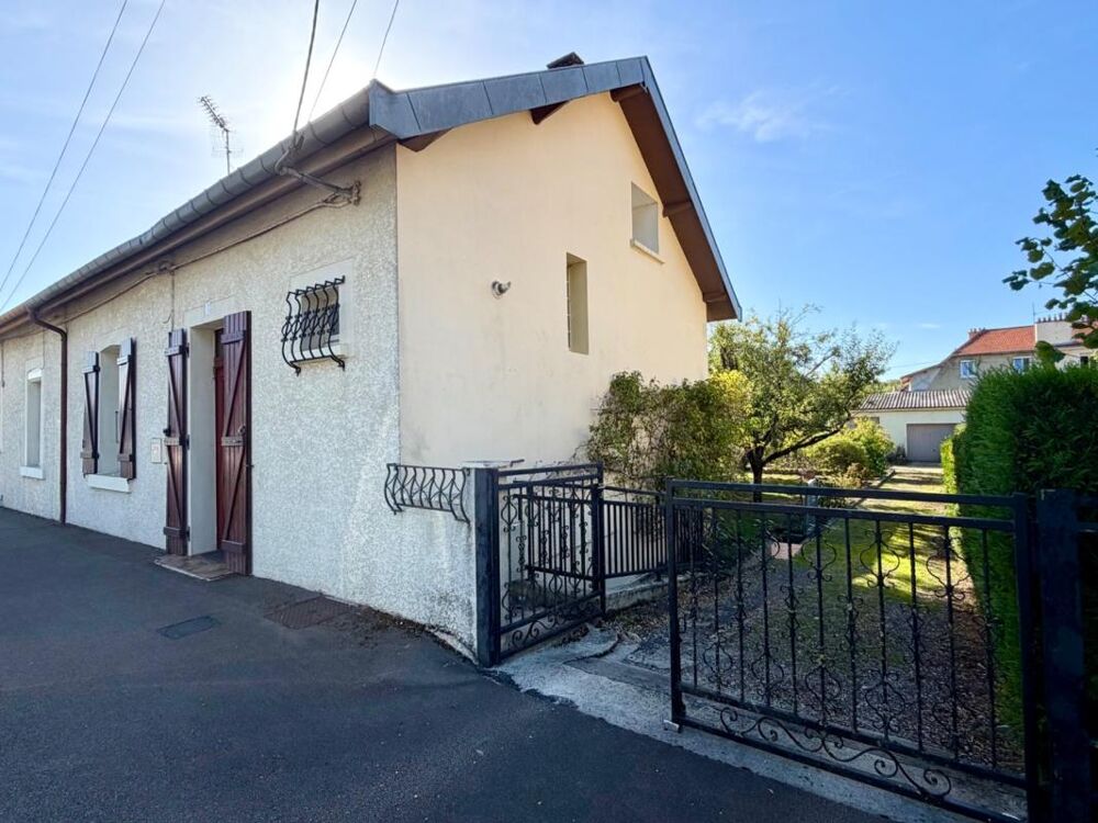 MAISON 2 CHAMBRES AVEC DOUBLE GARAGE ET JARDIN