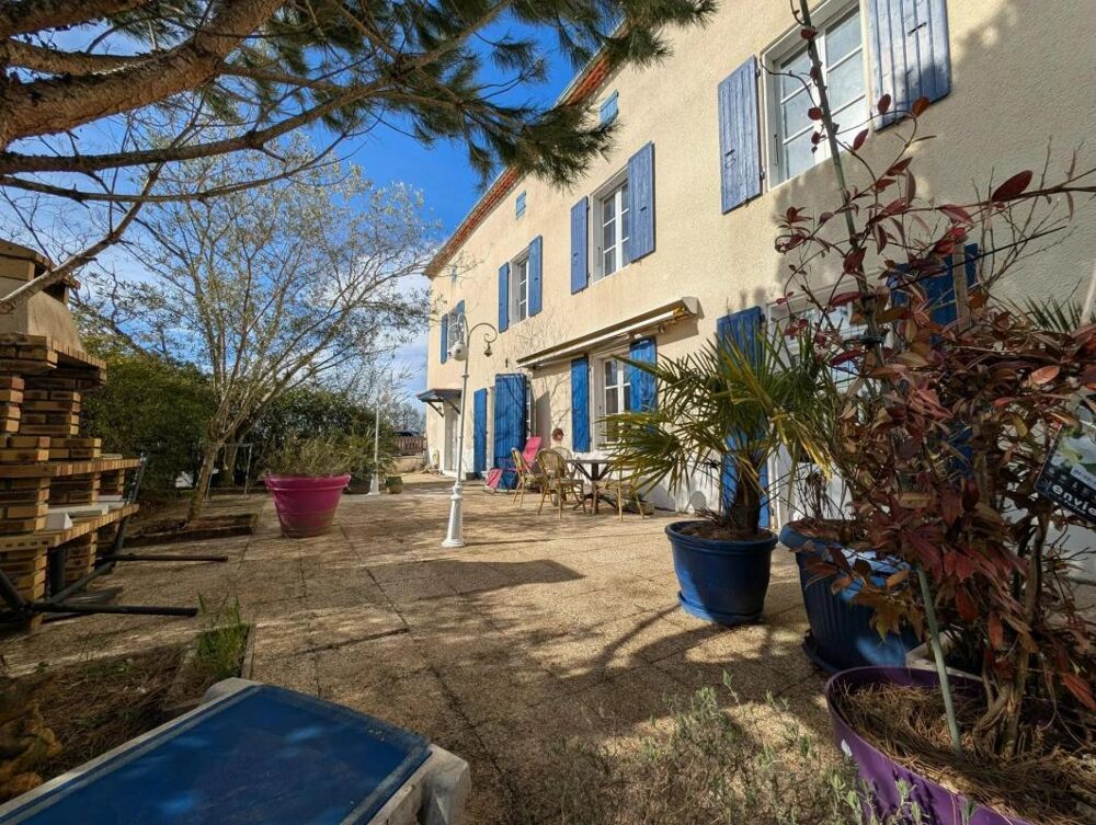 Maison 7 pièces 265 m² · à Eymouthiers · 265 m² · 280 000 €