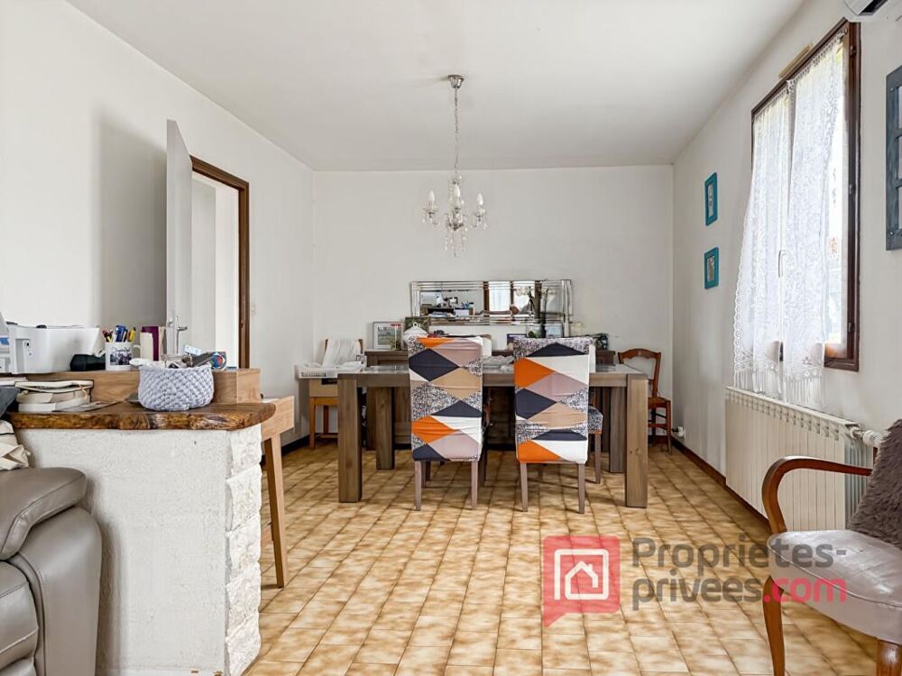 Vente Maison Maison Bertignolles 6 pièce(s) 102 m2 Bertignolles