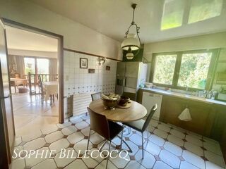  Maison à vendre 8 pièces 248 m²