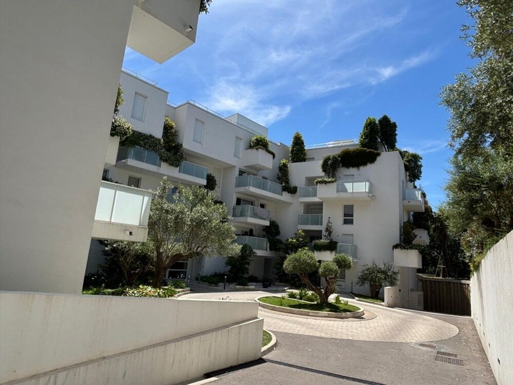 T3 de 70,70 m² avec terrasse - Hopitaux facultés  Résidence de standing !