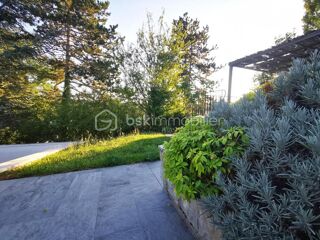  Maison � vendre 6 pi�ces 218 m�