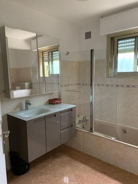  Appartement � louer 3 pi�ces 100 m�