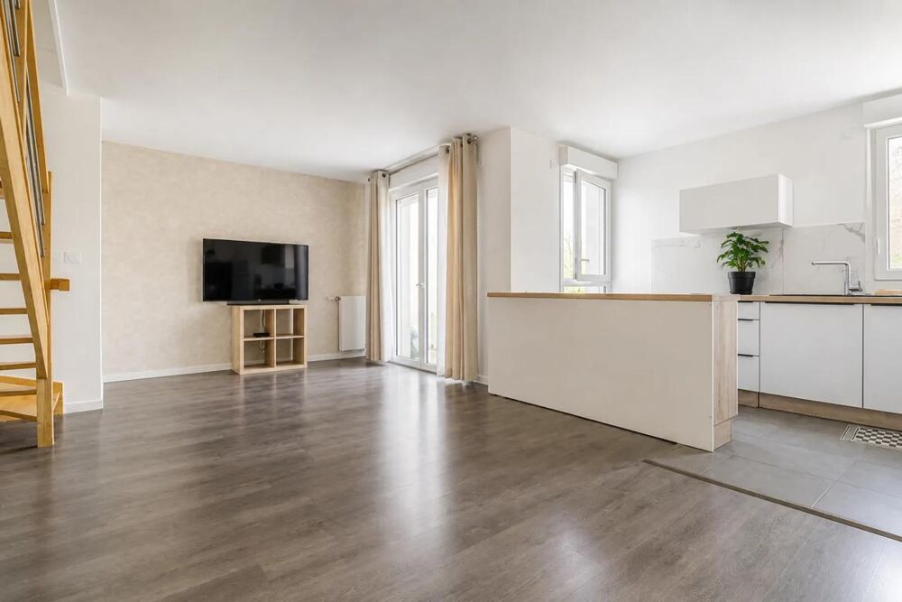 Duplex moderne 4P avec balcon à Cergy