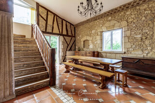  Propriété/château à vendre 7 pièces 251 m²