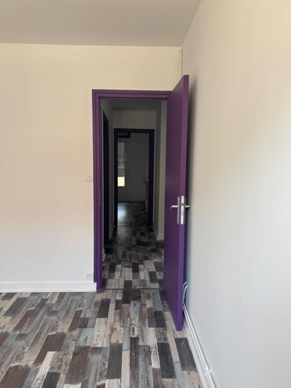 Vente Appartement À Quimper, découvrez cet appartement T4 de 67,27 m² situé au rez-de-chaussée d'une résidence Quimper