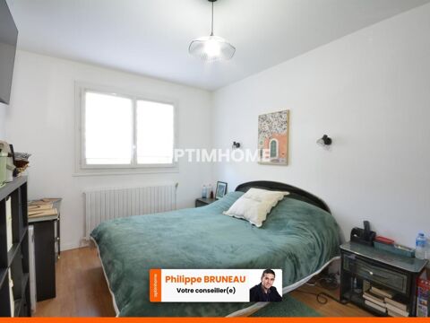   Maison 4 chambres avec grand jardin et espaces de rangement à Saussay Maison - 6 pièce(s) - 97 m²