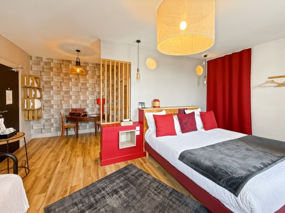 � vendre  Propri�t�/ch�teau Saint-Sauveur-d'Aunis (17540)