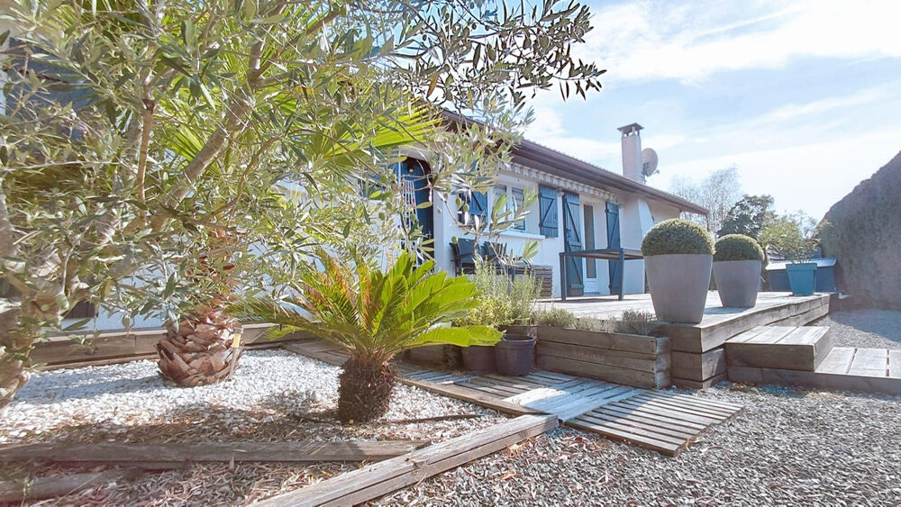 Vente Maison Maison p-pied, 4 chambres, piscine Ares