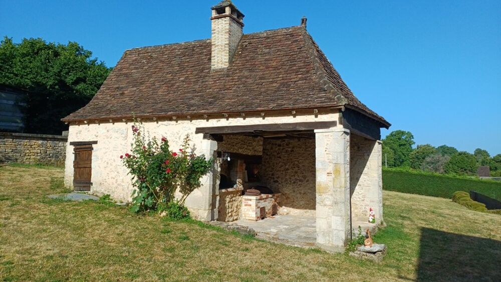 Propriete/Gites 6 hectares, Proche de THENON (24)