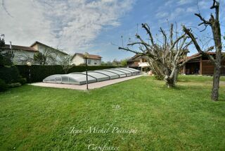  Maison � vendre 10 pi�ces 220 m�