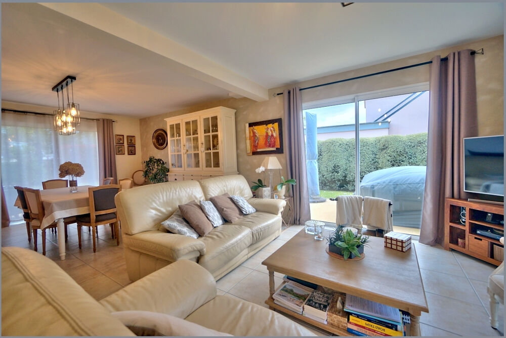 Vente Maison St André des Eaux - Maison d'environ 174 m² - 6 pièces, 2 salles d'eau et 1 salle de bains Saint andre des eaux