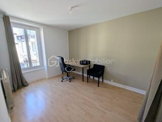  Immeuble à vendre 14 pièces 280 m²