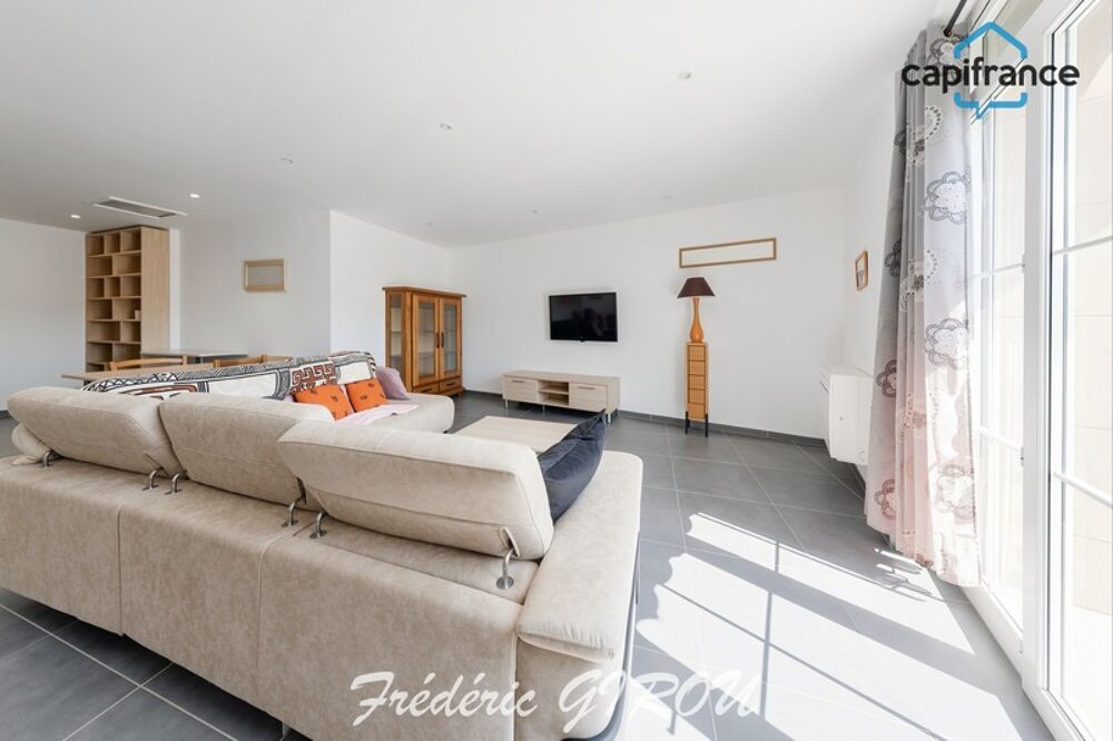 Maison de village rénovée 4/5 pièces 135m² LANCON de PROVENCE (13680) - vaste cour et grange en annexe