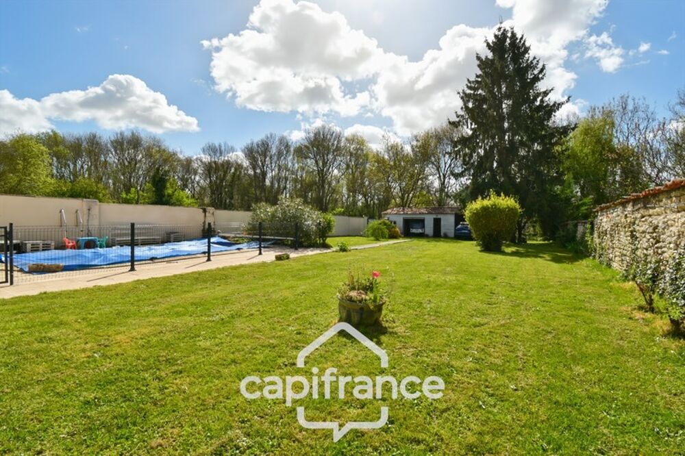 Maison à vendre 5 pièces TORXE (17) avec jardin clos de 1000m², garage et atelier