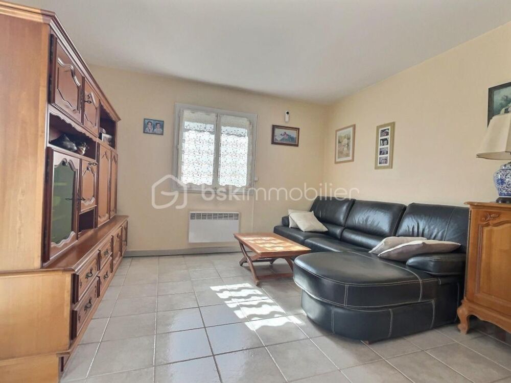 Vente Maison Agréable maison de plain-pied avec 4 chambres à Gallargues-le-Montueux Lunel