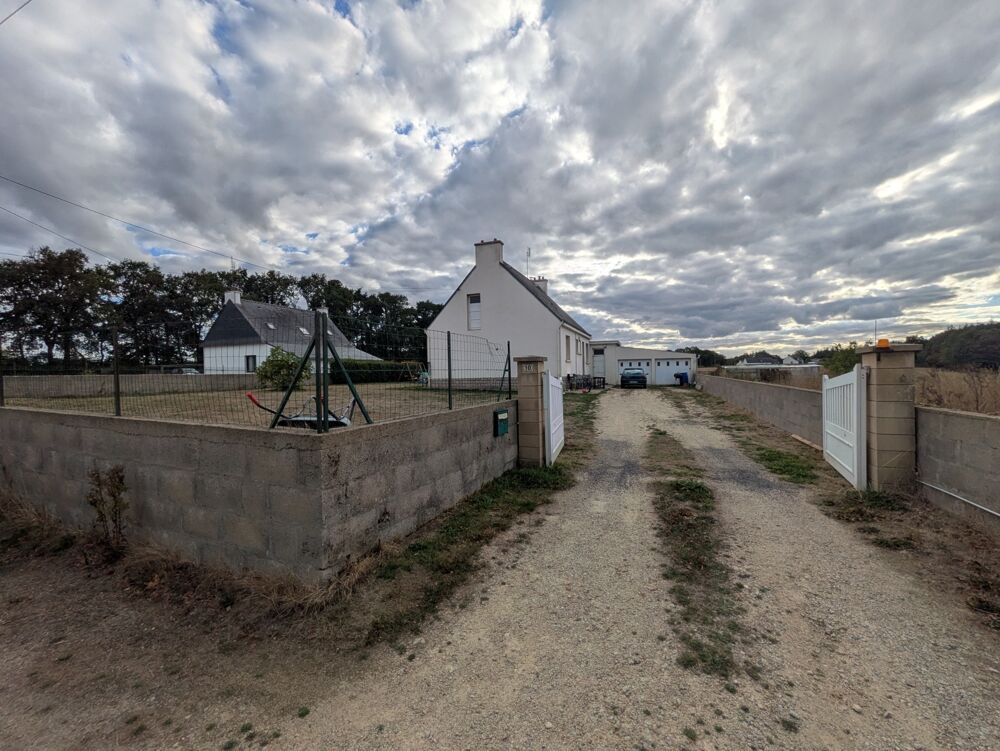 BERNE JOLIE MAISON EN REZ DE CHAUSSÉE SURÉLEVÉ DE 77 M² ENVIRON 3 PIÈCES AVEC VIE DE PLAIN PIED SUR PARCELLE CLÔTURÉE DE 996M²