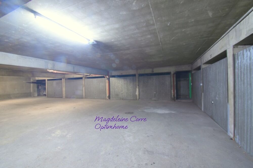 Vente Parking/Garage Box ferm� de 13m� dans r�sidence de 1972 Paris 20