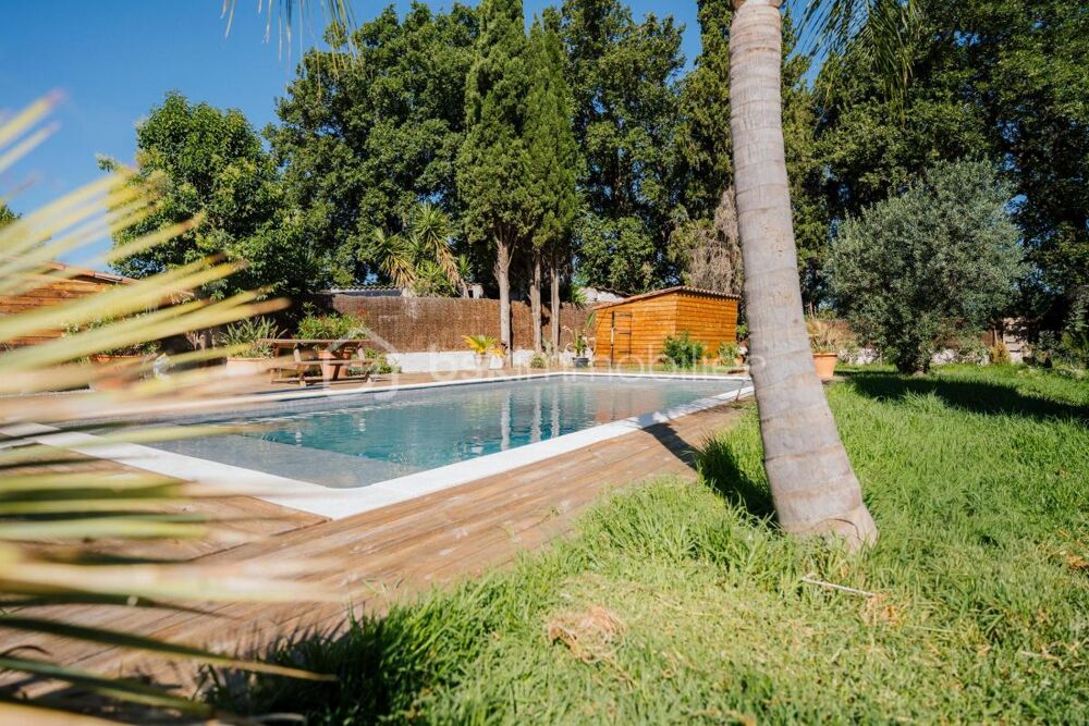 Maison de Plain-pied 150m2 - 3 chambres - 1010 m2 de jardin et piscine