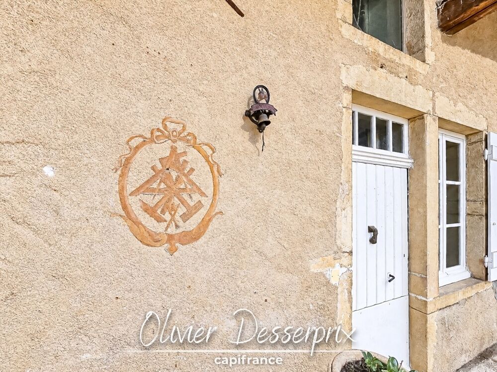 Vente Maison Maison à vendre 7 pièces PERONNE (71) Peronne