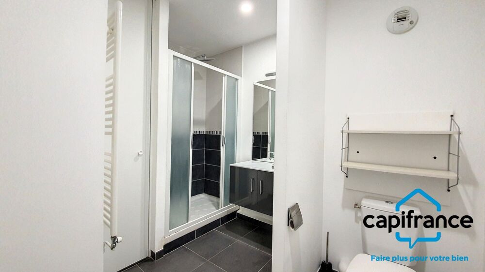Location Appartement Dpt Isère (38), à louer AOSTE appartement T2 rénové en centre village Aoste