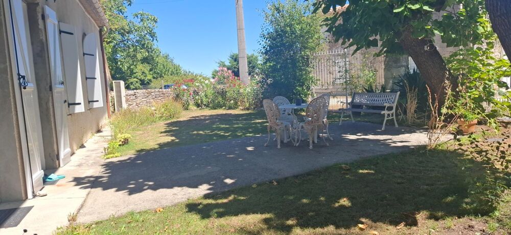 Vente Maison Maison à vendre 4 pièces SAINT ESTEPHE (33) Saint estephe