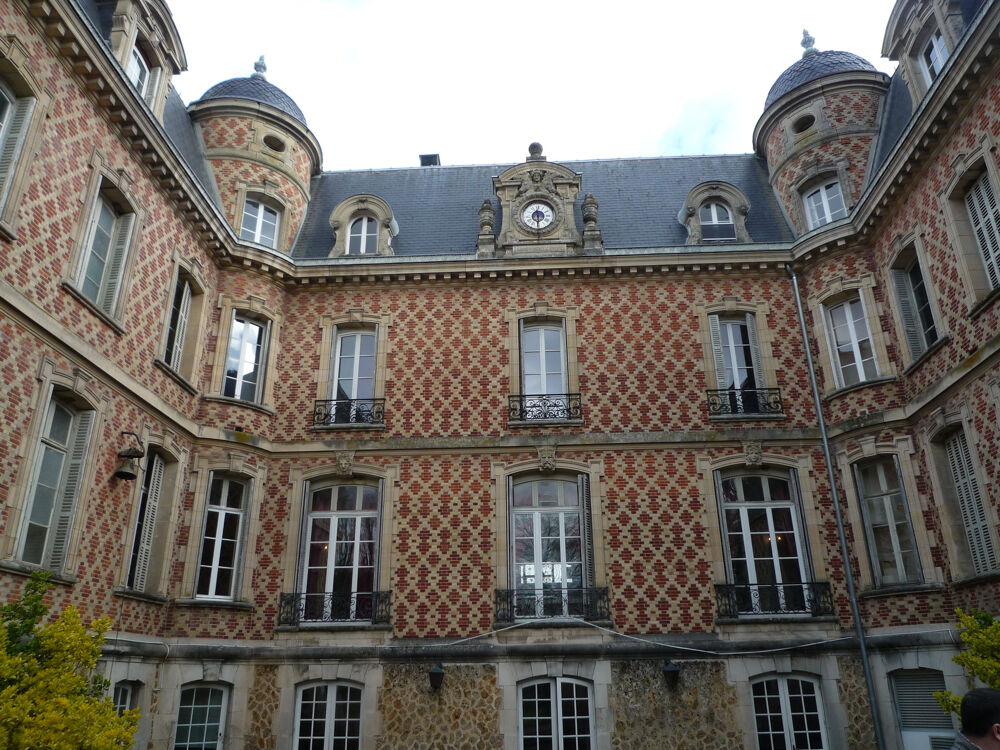 à vendre  Propriété/château Jouarre (77640)