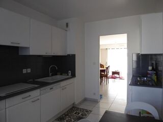  Appartement à louer 3 pièces 73 m²