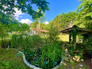  Maison  vendre 6 pices 260 m