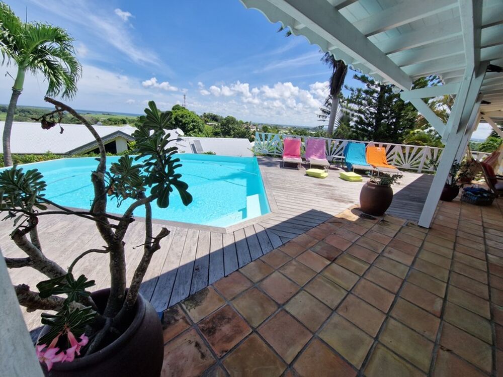 à vendre  Villa Baie-Mahault (97122)