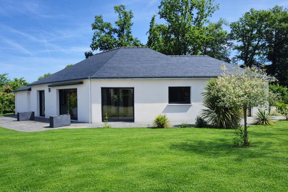 TRES BELLE MAISON CONTEMPORAINE DE PLAIN PIED de 112 m2 réalisée en 2018 dans le Finistère en limite du Morbihan - (2 min de Spé