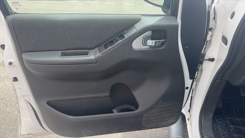 Navara 2.5 dCi 190 4WD Double Cabine 2015 occasion 38300 Bourgoin Jallieu