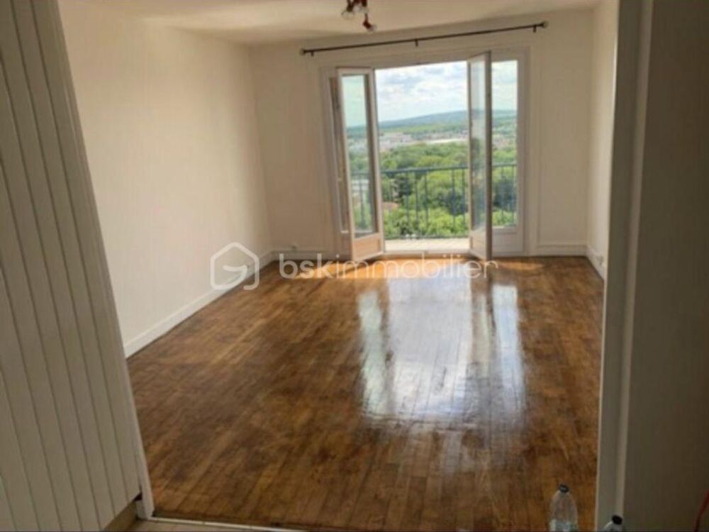 Appartement T3 58 m²  Vue exceptionnelle sur la vallée de la Seine à Meulan-en-Yvelines