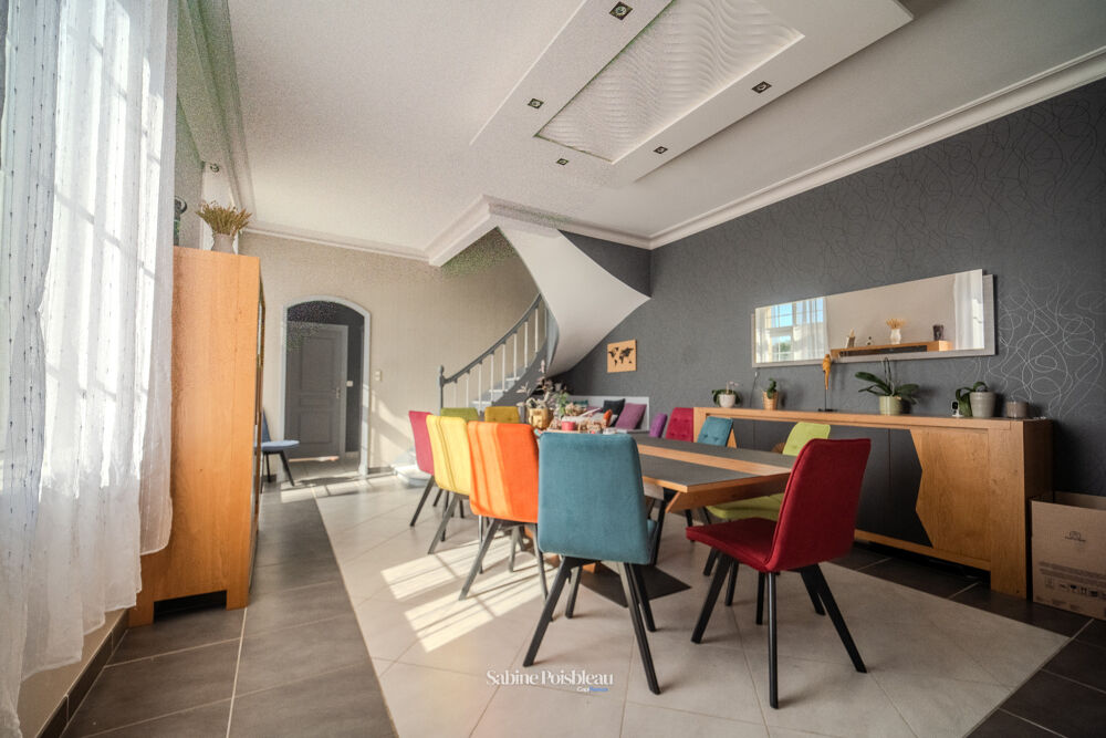 Vente Propriété/Château Propriete à vendre de 20 pièces à Saint-Nicolas-de-Bourgueil - ensemble de 457m² - Piscine interieure- vie de plain-pied Saint nicolas de bourgueil