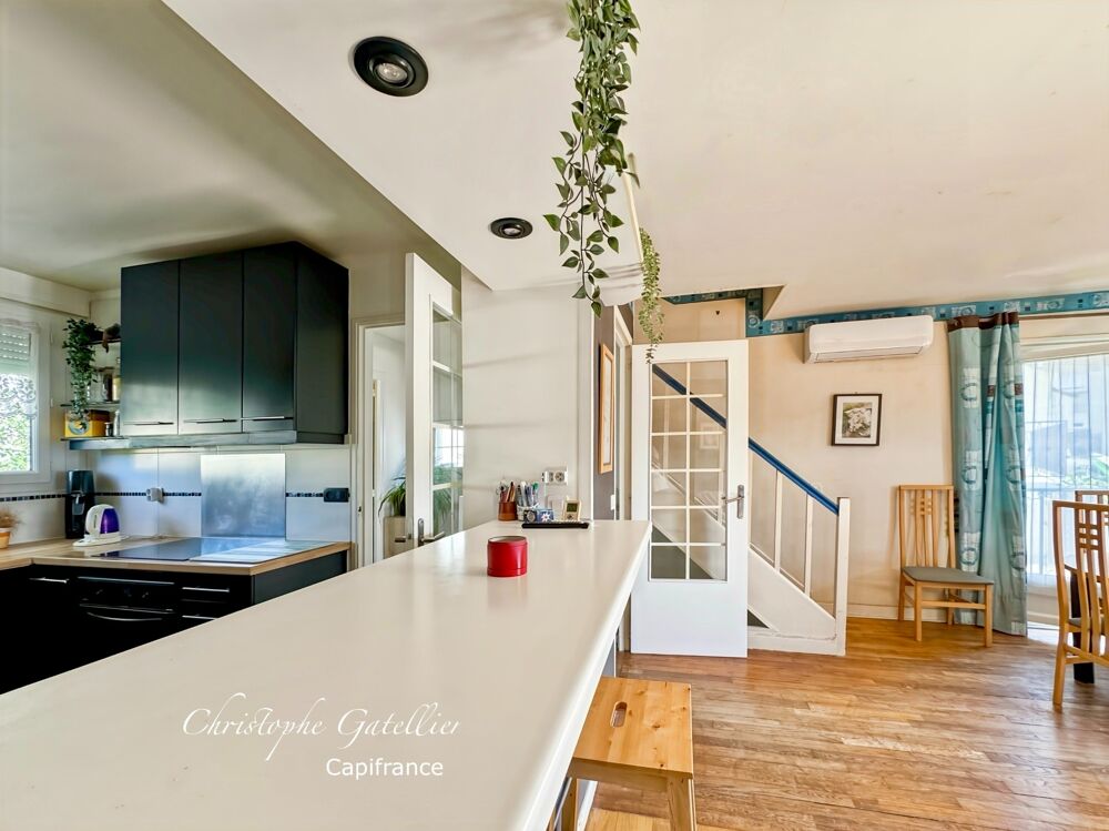 Villepreux  Quartier de la Haie Bergerie  Maison familiale de 85 m² avec jardin, garage et pompe à chaleur