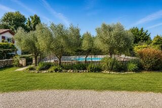  Propriété/château à vendre 12 pièces 330 m²