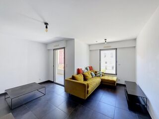  Appartement à louer 2 pièces 45 m²