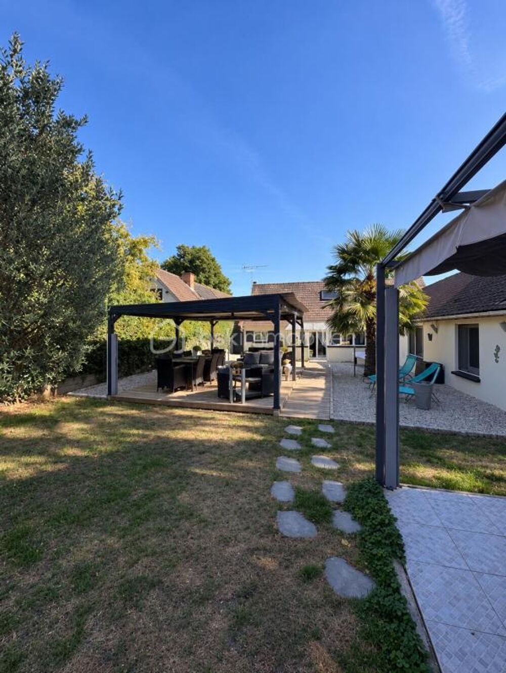 Vente Maison Maison 4 chambres avec véranda, jacuzzi et terrain de 1 830 m² - à 5 minutes de Gisors Neaufles saint martin