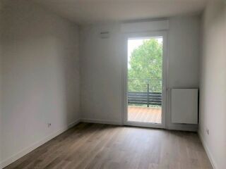  Appartement à louer 3 pièces 68 m²