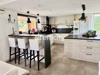  Maison � vendre 8 pi�ces 250 m�