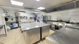  Immeuble à vendre 15 + pièces 981 m²