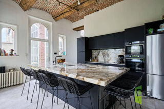  Proprit/chteau  vendre 15 + pices 560 m