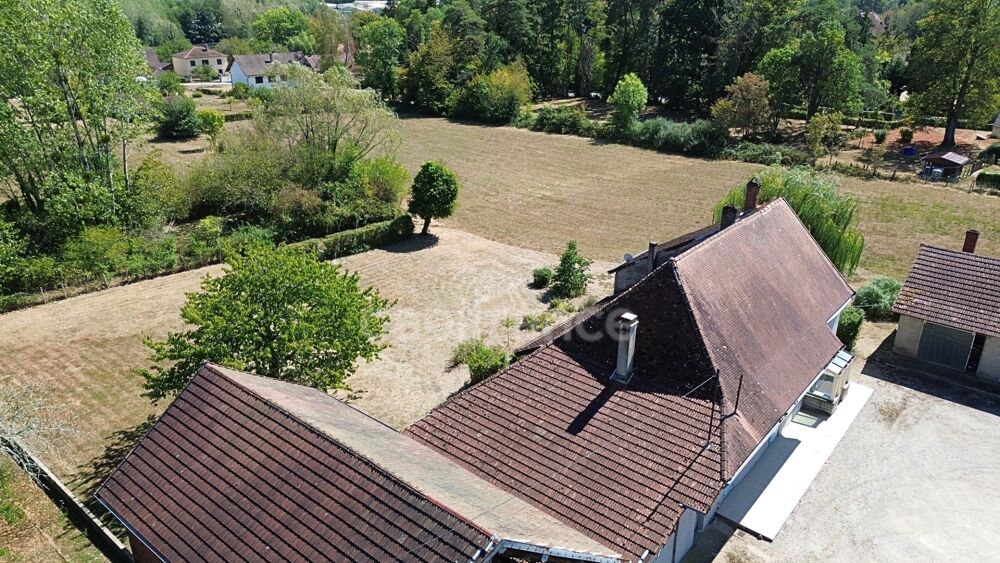 Vente Maison Longère avec 1 hectare de terrain et dépendances Commenailles