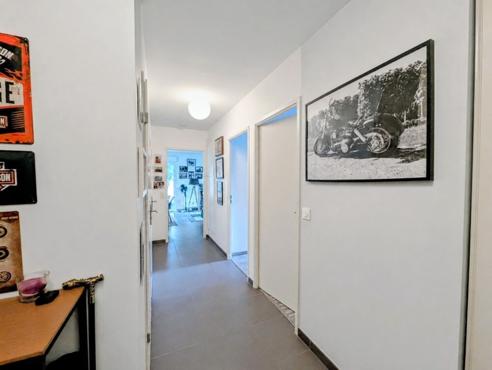 Vente Appartement Appartement à vendre 3 pièces BORDEAUX CHARTRONS (33) - Jardin 110m2, terrasse, parking, cellier Bordeaux