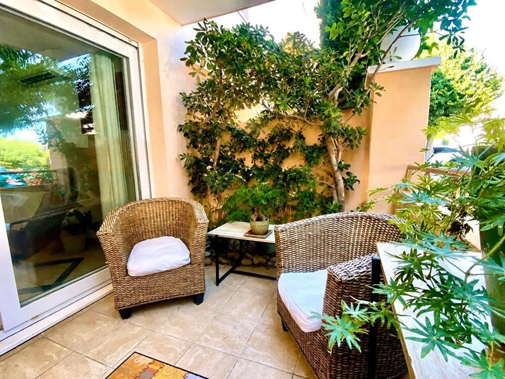 Vente Appartement Appartement 2 pièce(s) 47 m2 avec pl de parking privée Sanary sur mer