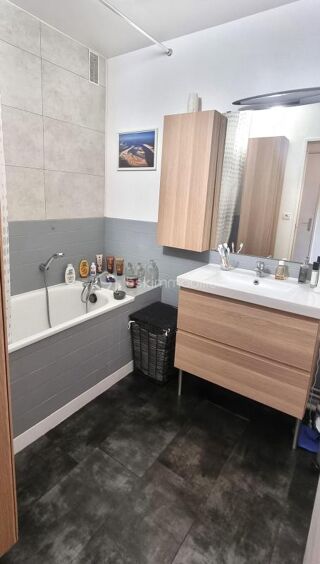  Appartement à vendre 5 pièces 96 m²